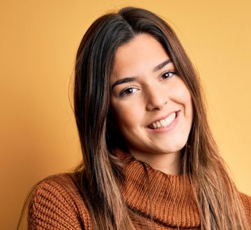 Teeth Whitening Treatments Are Popular with Everyone: Why Is It?